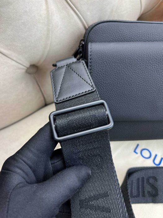 Кроссбоди сумка Louis Vuitton черный мессенджер Луи Виттон c810
