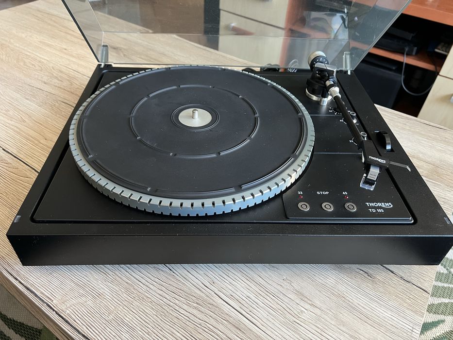 Gramofon Thorens TD 105