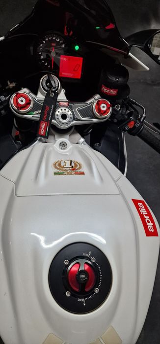 Aprilia RSV4 R ANO 2017