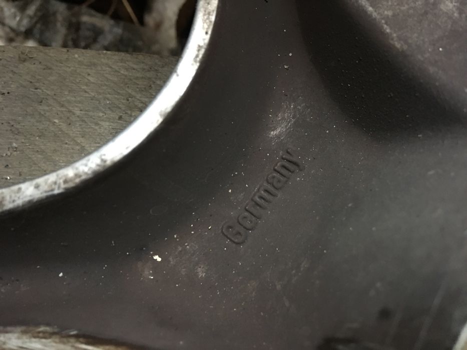 2 легкосплавных диска Mercedes 5x112 7J-ET37