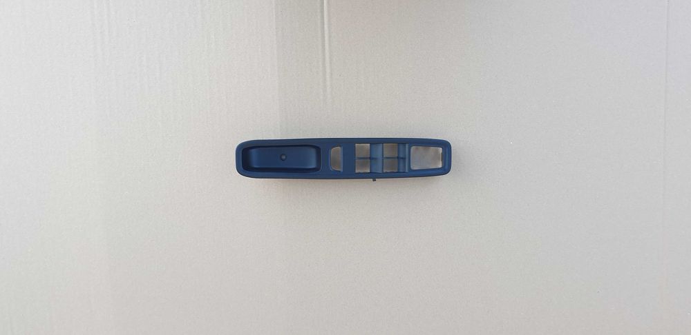 sandero stepway III 3 panel obudowa przełączników drzwi lewy