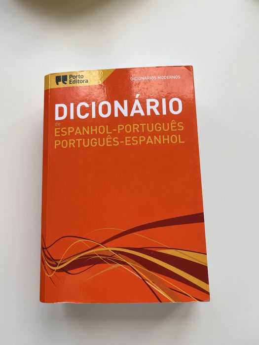 Dicionário Espanhol-Português e Português-Espanhol