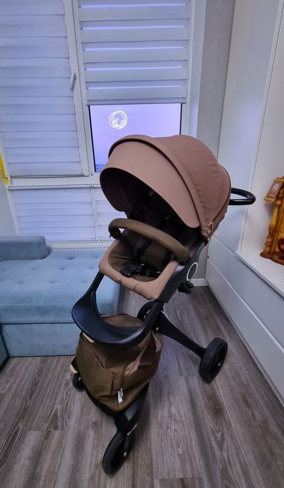 Коляска Dsland 2в1 у відмінному стані.Найнижча ціна в такому стані!