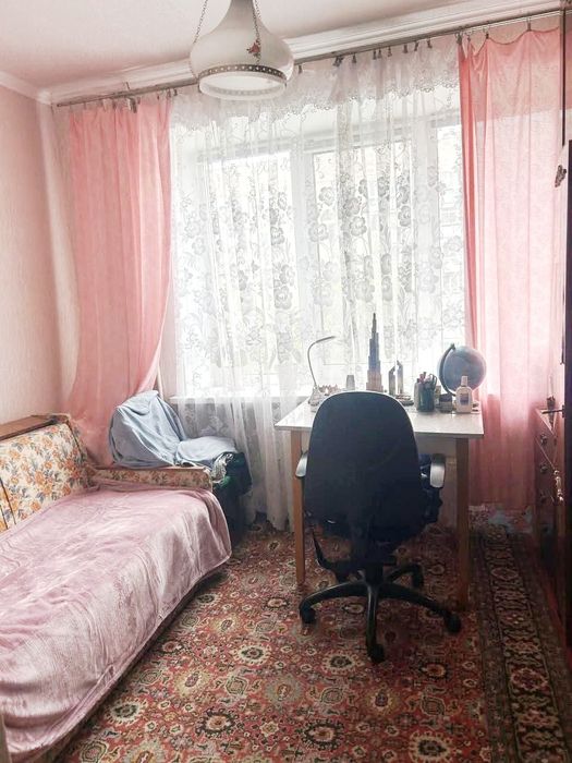 ПРОДАМ 3-кімнатну квартиру в м. Самар, по вул.В.Ковалівка.

Квартира р