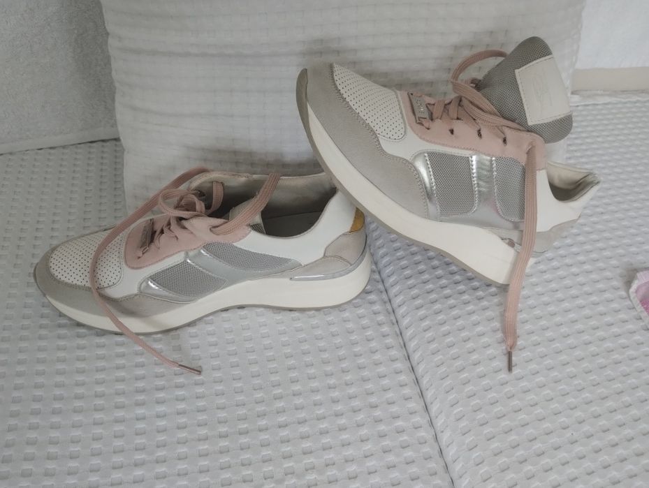 Tommy Bove, śliczne sneakersy  damskie r.37