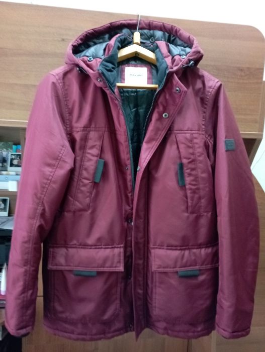 Продам куртки  і пальто в гарному стані.