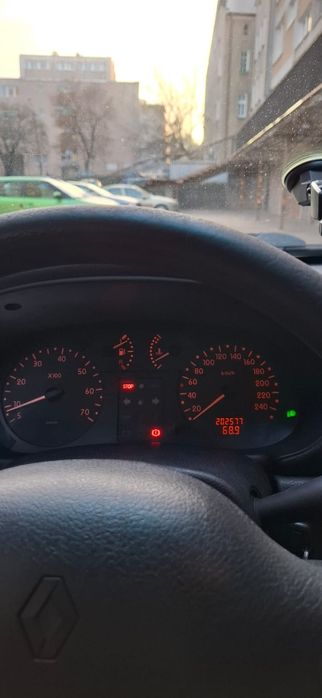 Renault Clio2  1.4 rocznik 1999