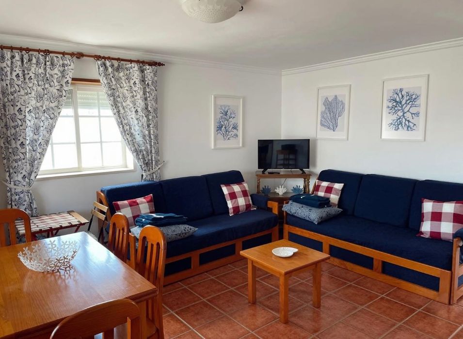 Apartamento com Vista Mar na Praia do Burgau