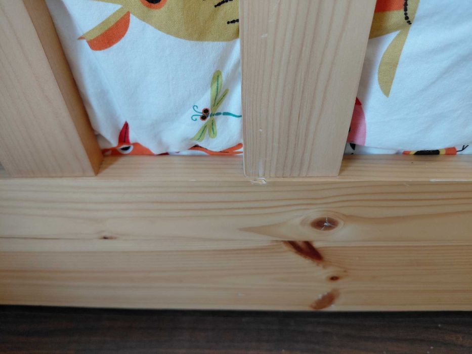 Vendo cama montessori de criança 90x190cm (marca Hôma) com colchão em molas ensacadas
