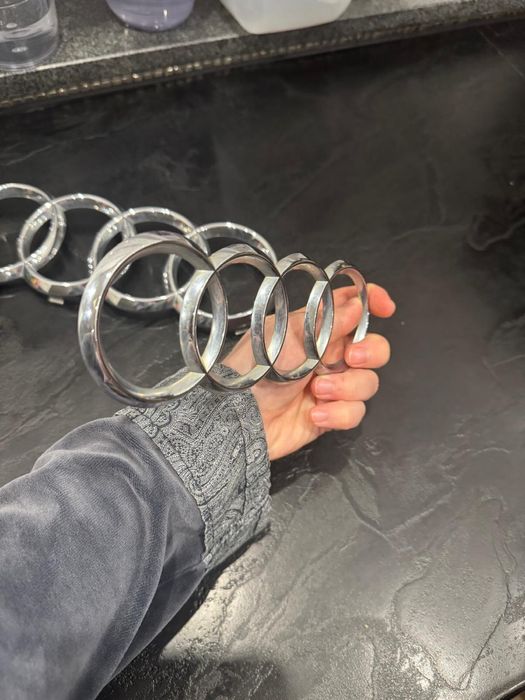 Znaczek Logo Emblemat oryginał przód i tył Audi S5,2008r