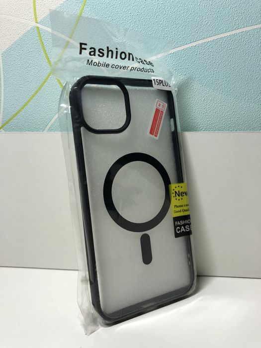 Чехол на iPhone 15 Plus