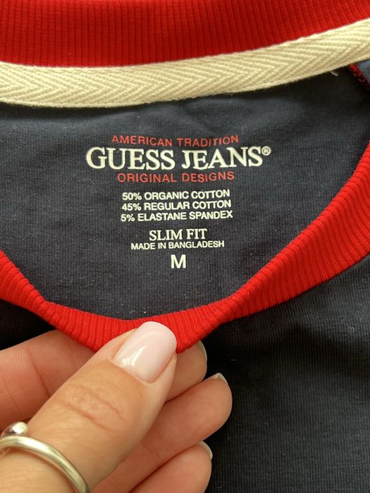 Жіноча футболка Guess