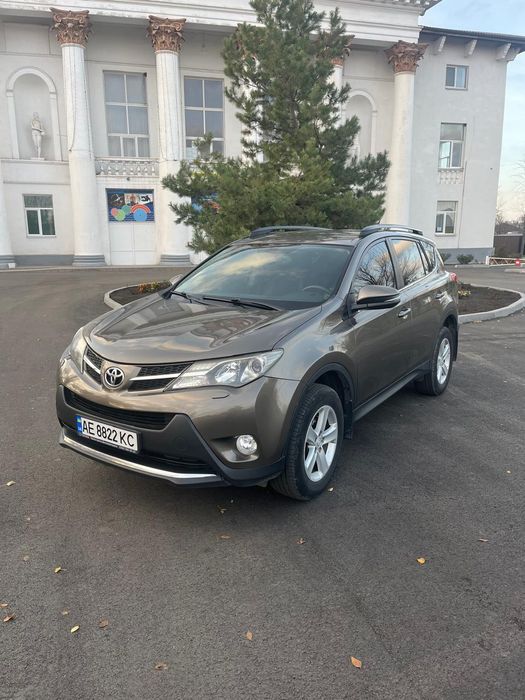 Продам Toyota RAV 4