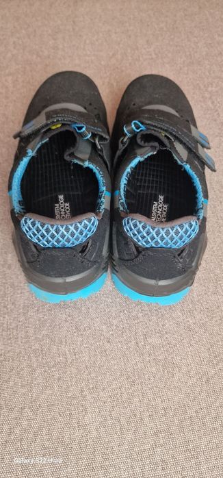 Продам робоче взуття