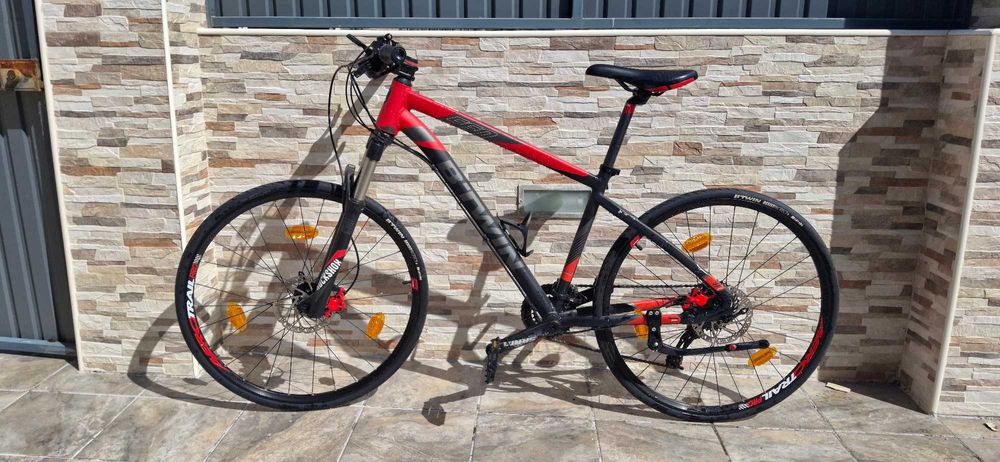 B'Twin Rockrider 560