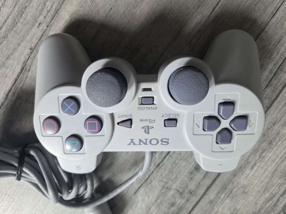 Konsola Sony PS ONE