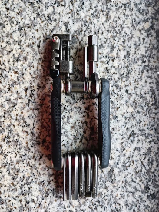 Multifunctional Tool447202216400670721