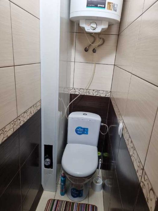 Продам 2к Коммунар Красный Камень  Срочно