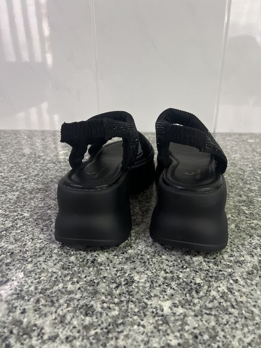 Sandalias verao pretas com brilhantes