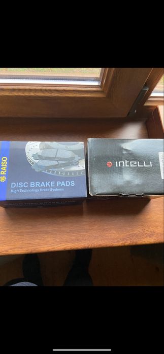 Продам тормозные колодки БМВ Х5 Е53