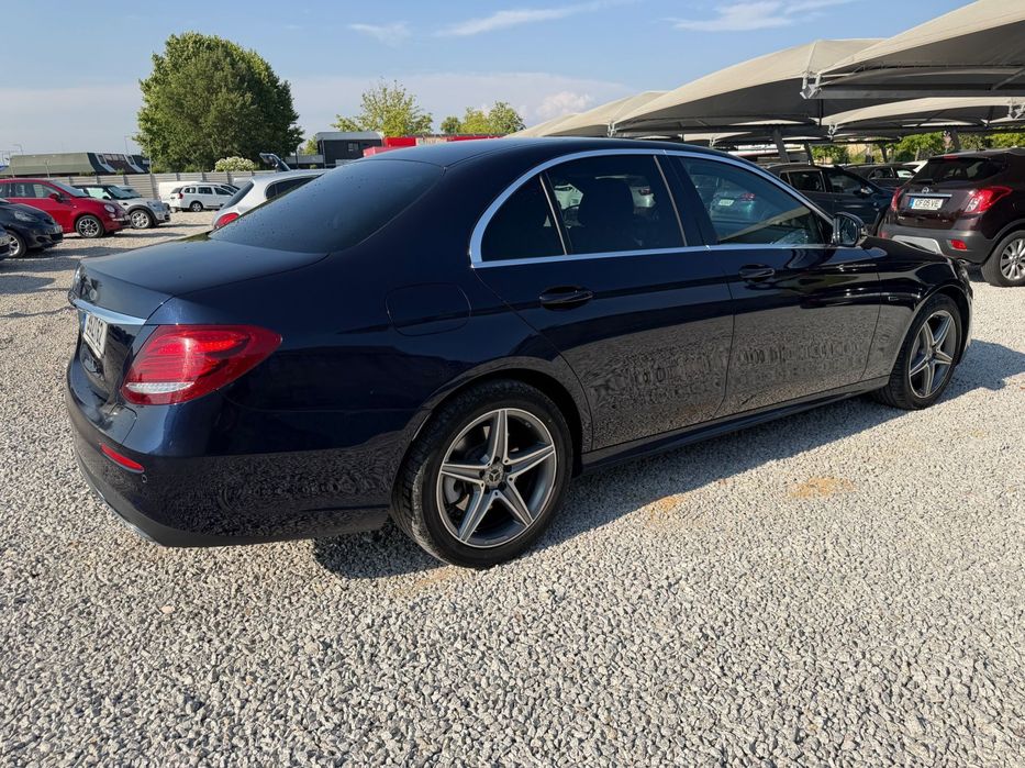 Mercedes-Benz E 300 de AMG Line
