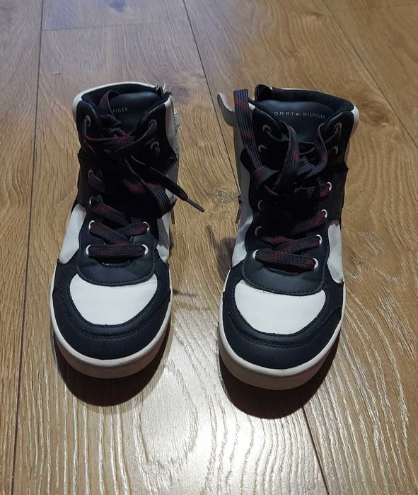 Tommy Hilfiger sneakersy rozm. 34