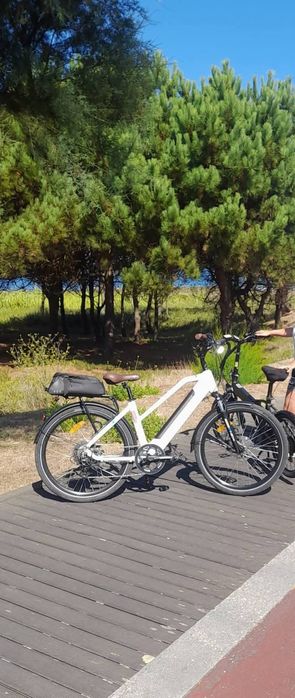 Bicicleta eléctrica NCM T3 milano
