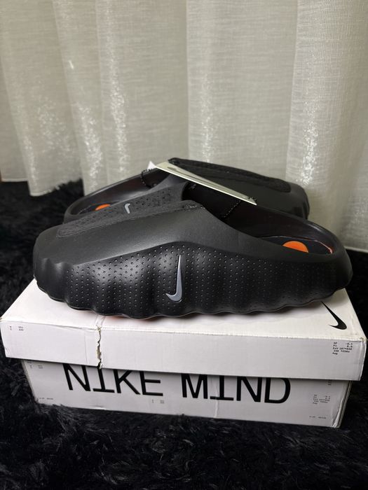 Nike Mind 001.