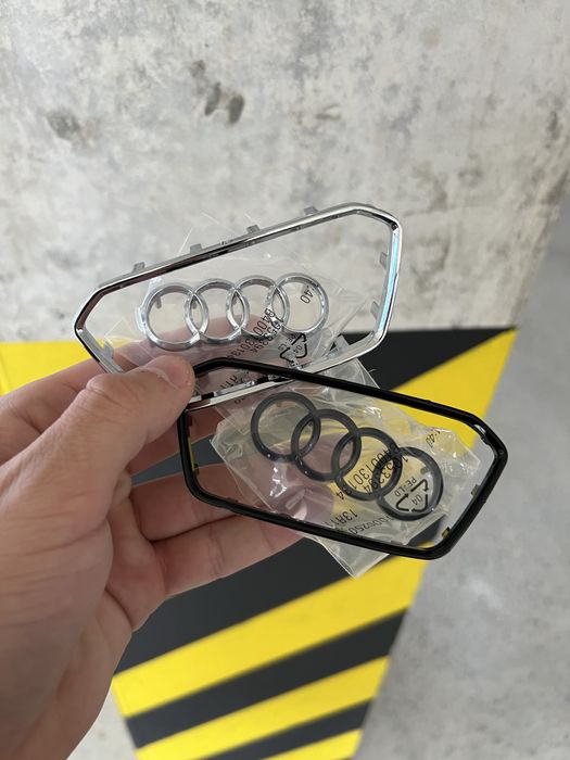 Емблема значок на руль Ауди кермо Ауді Audi логотип A4 A5 A6 A7 Q5 Q7