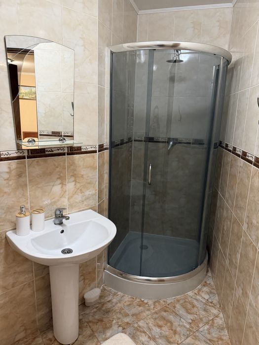 Міні готель VIVA. Кімнати подобово Берегове біля термальних басейнів