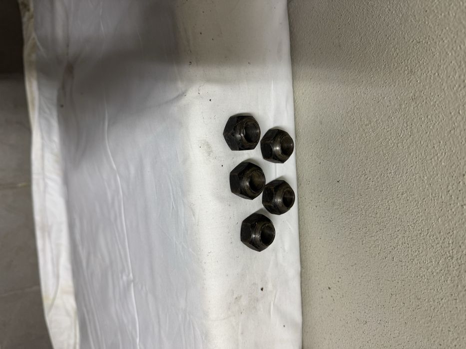 Range Rover - Porcas jante