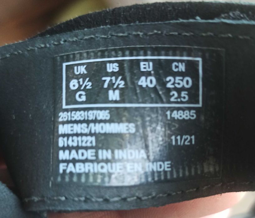 Босоніжки CLARKS Sunder Range чорний нубук40 розмір  нові Оригінал