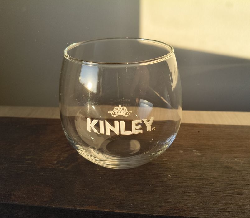 6 szklanek / Kinley / 280ml / pogrubione logo