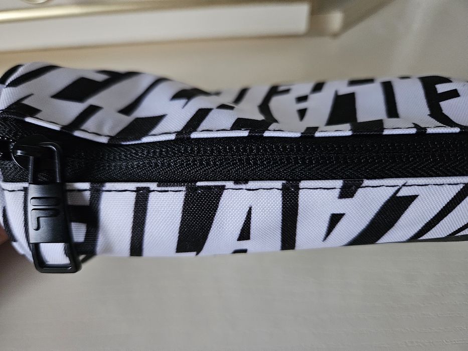 Estojo Fila Preto e Branco
5€