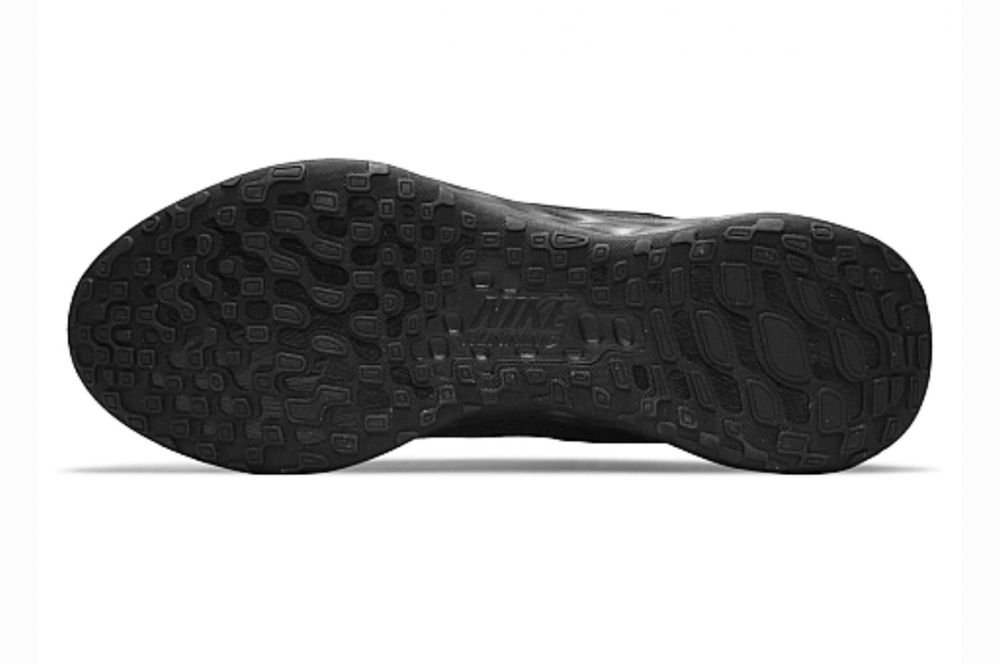 Кросівки  NIKE REVOLUTION 6 NN BLACK. Оригінал ( 26,5см)
