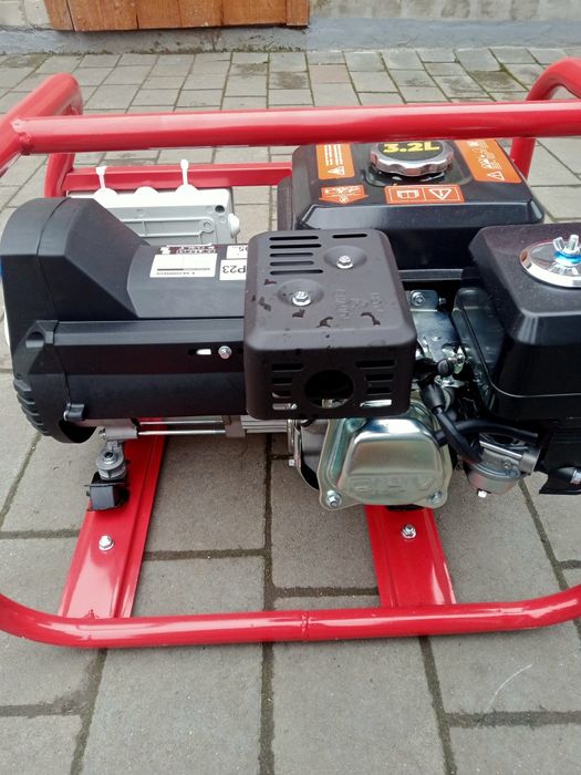 Генератор 2кв новий