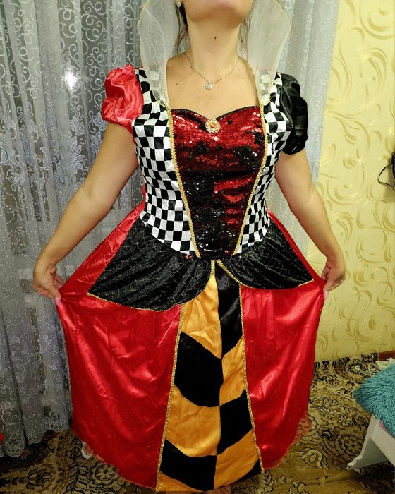 Платье Карточной Королевы.