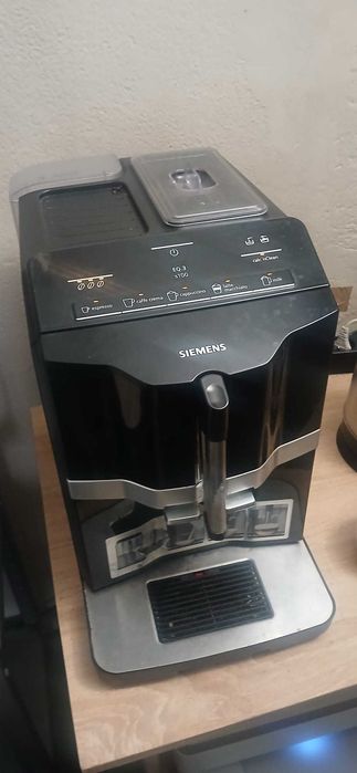 Ekspres Siemens EQ3 S100 plus kawa