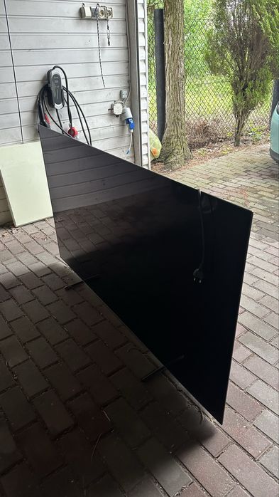 Telewizor Philips 65 cali z uszkodzoną matrycą