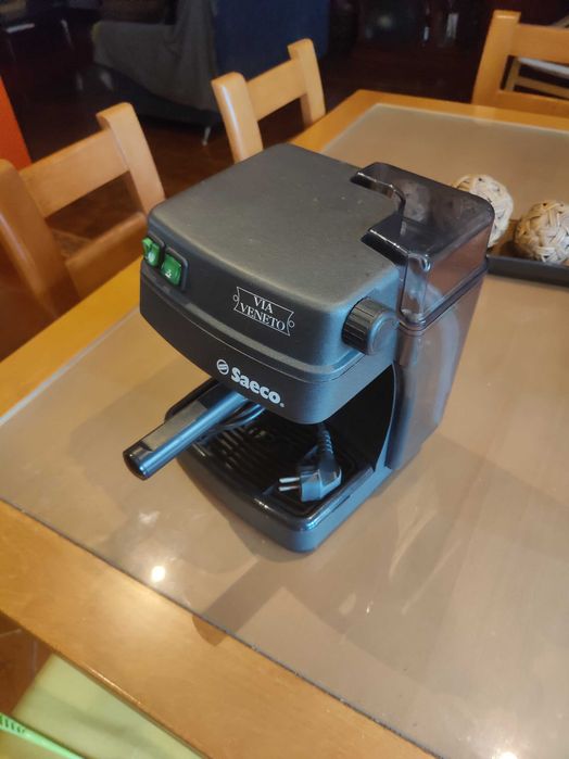 máquina de café saeco