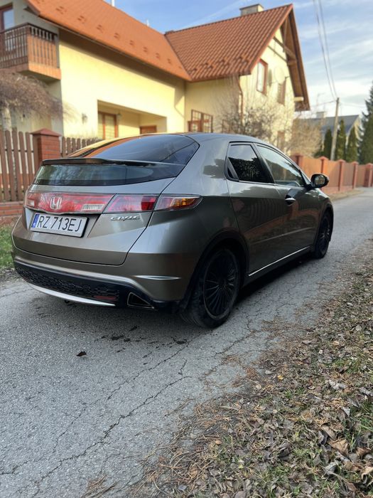 Honda civic VIII UFO 1.8 LPG