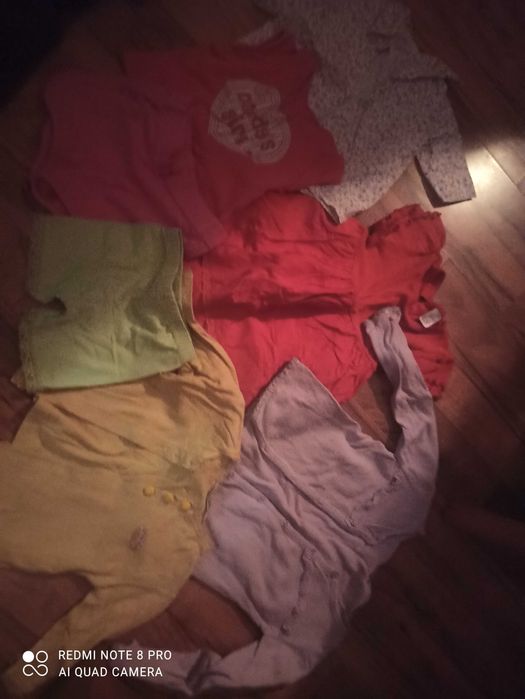 Sprzedam karton ubranek dla dziewczynki w rozmiarze od 68-98