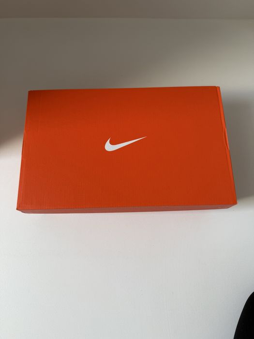 Pudełko po butach nike oryginalne pomaranczowe  32x20,5x11