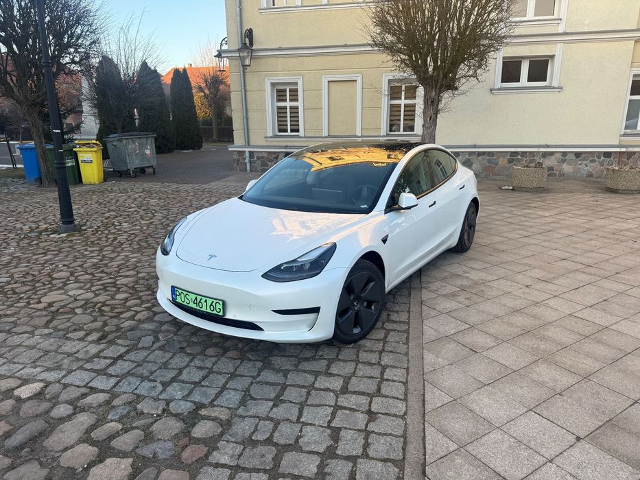 Tesla Model 3 Tesla Model 3 polift zadbana niski przebieg gwarancja