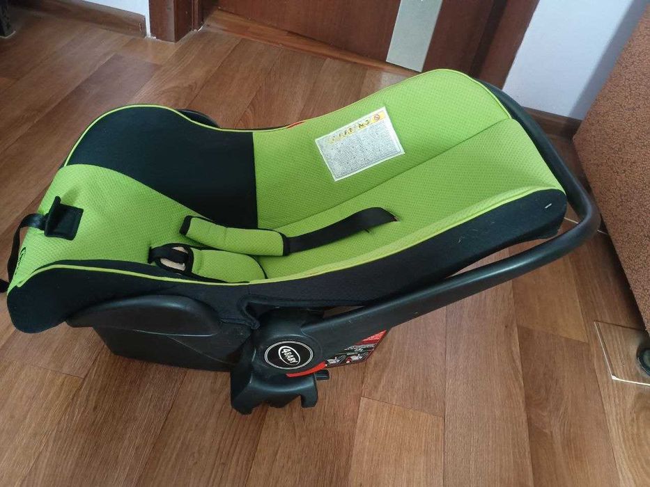 Продам детское кресло в машину 4BABY