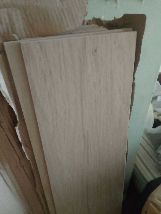 Продам плитку керамогранит для стен и пола