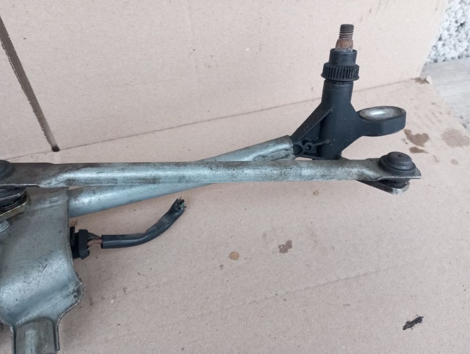 Трапеція склоочисника Bmw E81 E87 БМВ