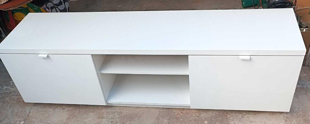 Móvel TV lacado Branco (NOVO) Ikea