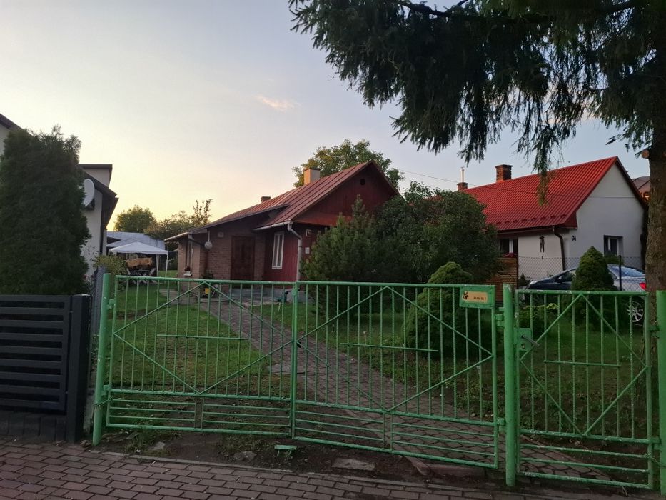 Sprzedam działke z domem drewnianym w  lubaczowie