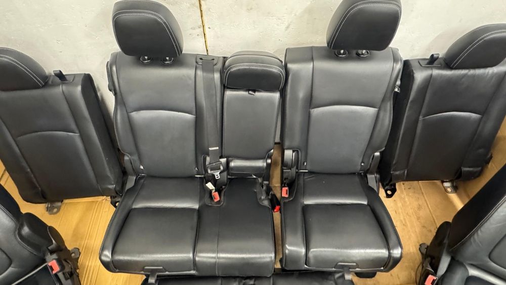 Fiat Freemont KOMPLET FOTELI 7 osobowy tapicerka WNĘTRZE